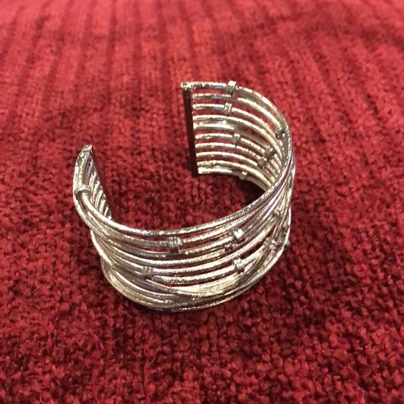 NWT White Rhodium Clad Cuff Bracelet - Picture 6 of 9